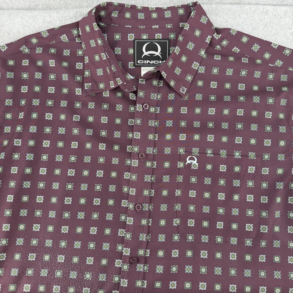 Cinch Mens XL Burgundy Geometric Medallion Short Sleeve Button Down MTW1704158